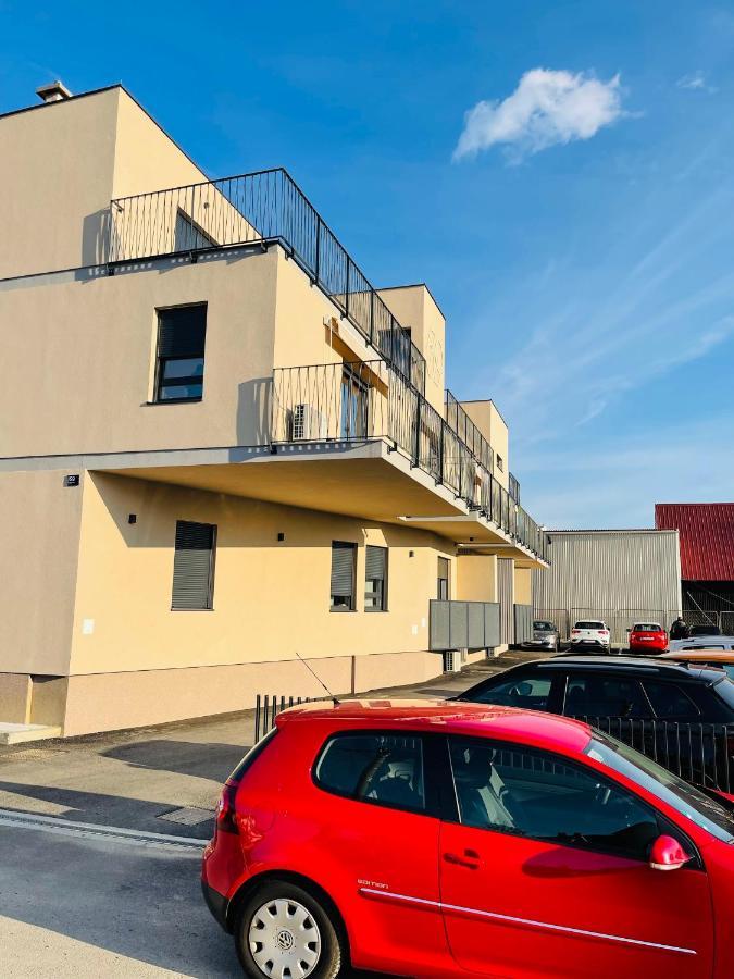 Tadea Apartment 萨格勒布 外观 照片